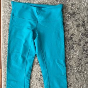 Lululemon wunder under pant size 4